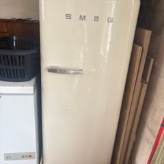Smeg fridge freezer