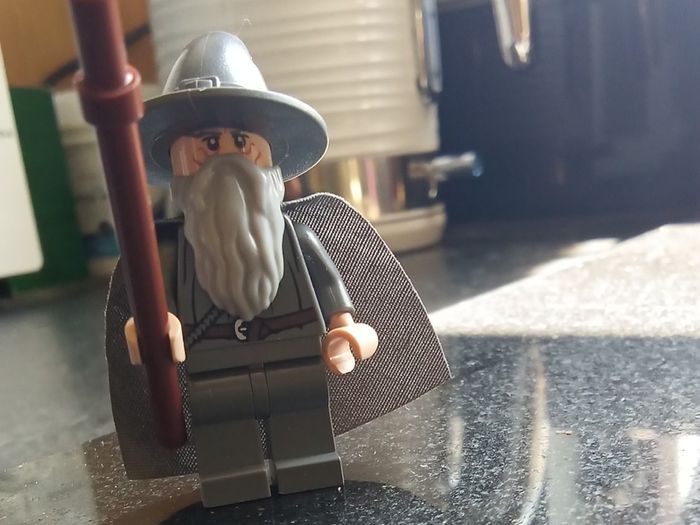 Lego GANDALF Minifigure Lego L O T R Minifigure