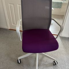 swivel desk chair