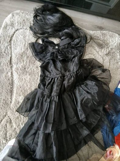 Collagen costume