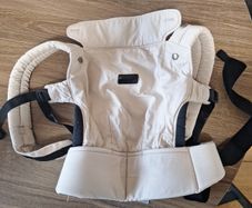 Momcozy baby carrier