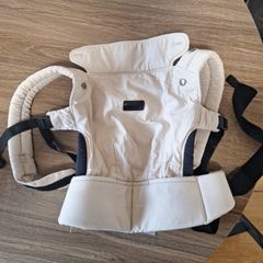 Momcozy baby carrier