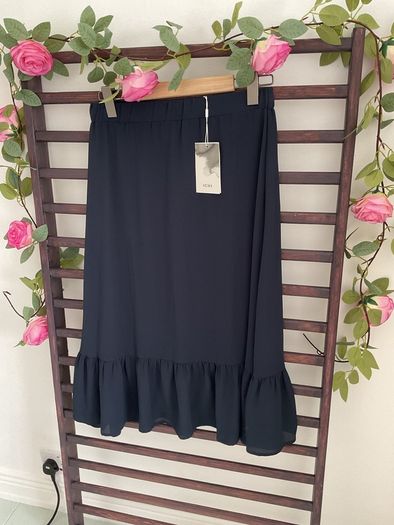 skirt Bnwt ichi midi navy skirt size small