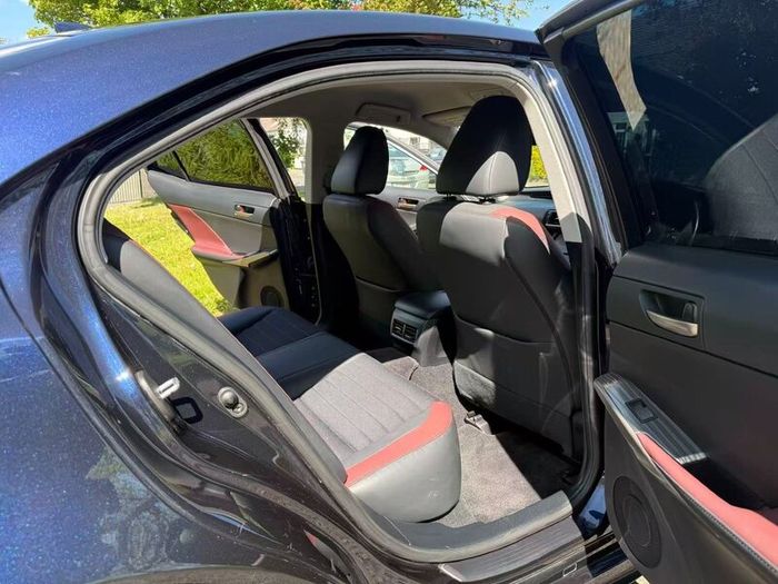 2019 Lexus IS300h   Immaculate Condition