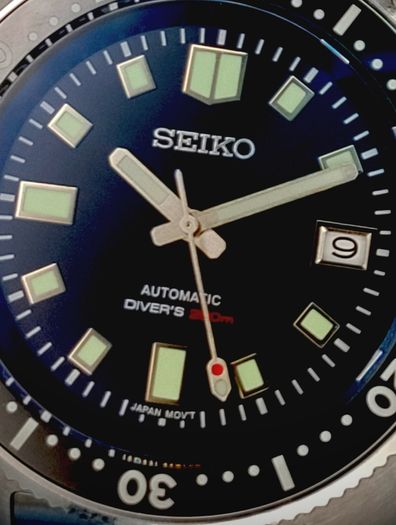 Seiko Automatic - Custom Willard - Ceramic - Sapphire