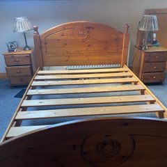 Double pine bed