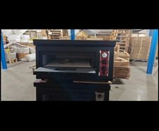 Commercial Pizza Oven