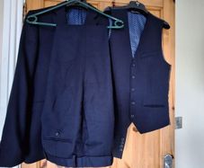 Boys/mens 3 piece navy  suit for sale - worn once - perfect for TY Ball, Debs, race day , wedding