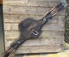 LeMieux Arica stud girth brown