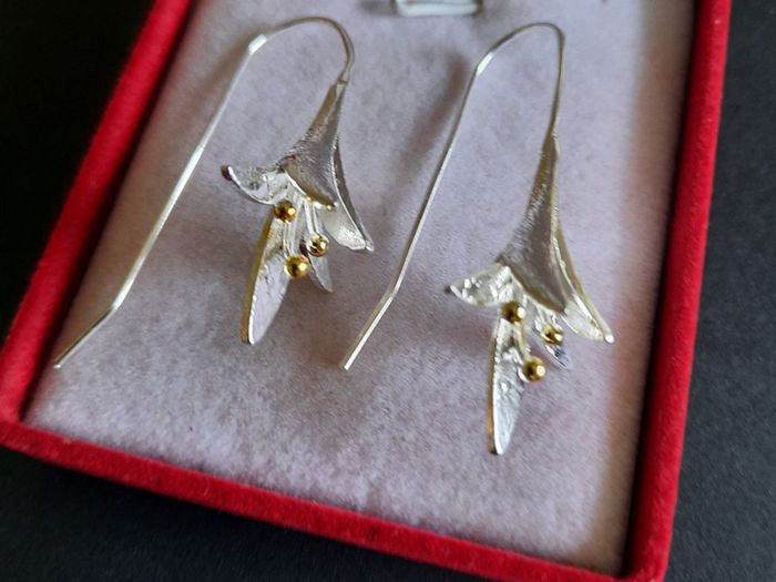 Fuchsia Flower Earrings Silver and Gold Tone Floral Drops Dangle Earrings