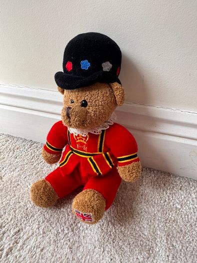 Keel Toys England Royal Palace Guard Bear Plush British Royal Guard approx. 22 cm. Used Please see photos