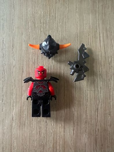 lego nexo knights Axl's tower carrier
