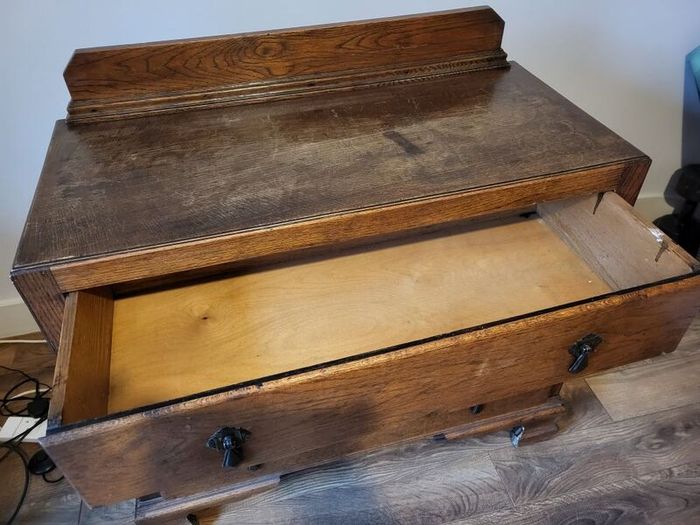 Vintage Chest of Drawers