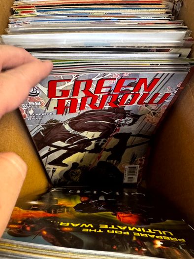 DC, Marvel Long Comic Box w 290 comics for Sale
