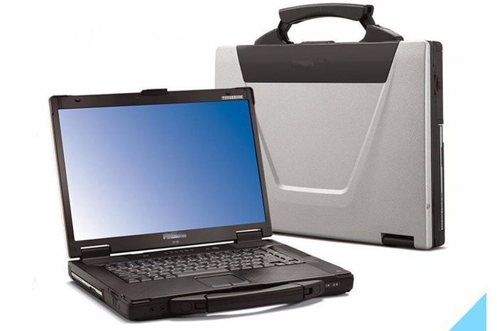 Panasonic Toughbook Rugged CF-52 15.4" Laptop - Core i5 CPU M20 @ 2.40 GHz, 4GB RAM 256GB SSD Windows 10 Pro