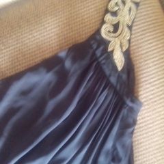 Gorgeaus black Vera Moda dress with gold sequin design over one sholder strap.