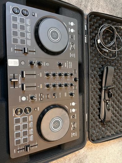 Pioneer DDJ FLX4 + Case