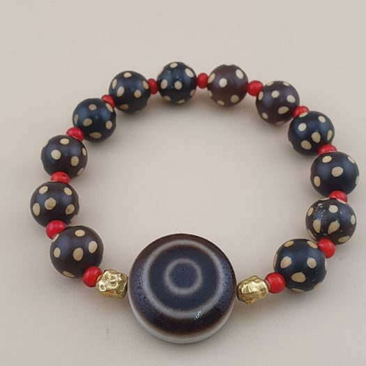 Vintage Himalayan Tibetan Circle Eye Circle Shape Agate & Beads Bracelet