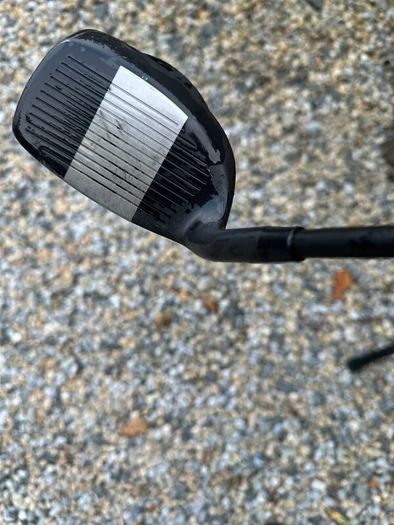 Odessy White Putter, Dune 56 Wedge, Mizuno driving