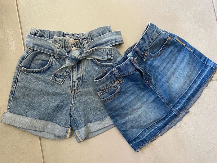 Skirt and shorts size 5-6 years old like new