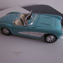 Vintage Burago 1957 Chevolet Corvette Convertible Coupe Baby Blue