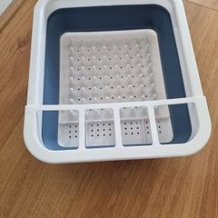 Dish drainer