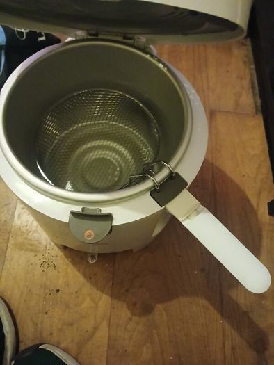 deep fat fryer