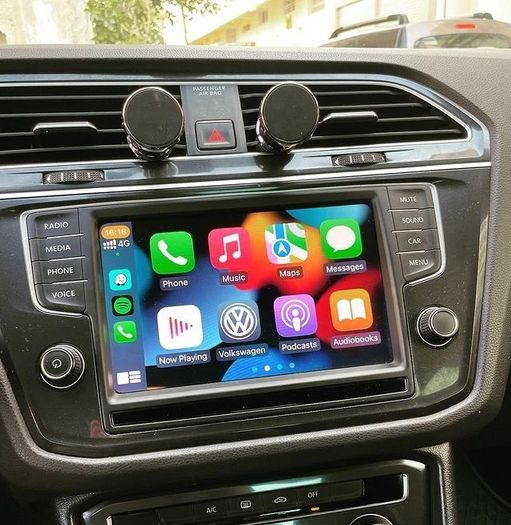 Volkswagen Factory Apple CarPlay & Android Auto activation