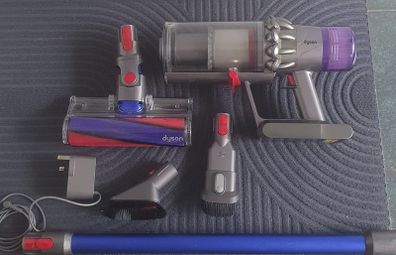 Dyson V11 for the Hard Floors