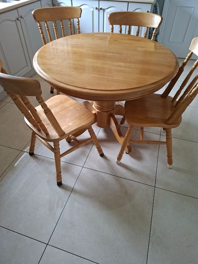Dinning Table & Chairs
