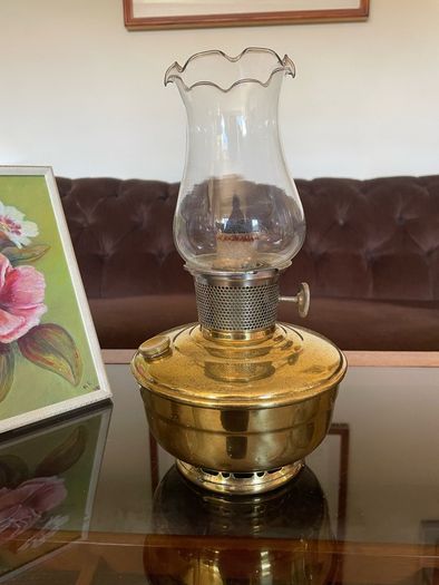 1930s40s Aladdin Model 12 Brass Table Mantle Oil Lamp with Fluted Glass Shade