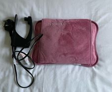 Electric hot water bottle