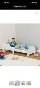 Toddler bed