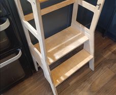 Mecan Wood kitchen helper (twin size)