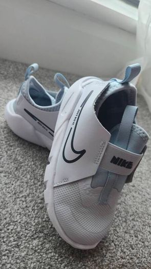 nike flex runners boys/girls blue