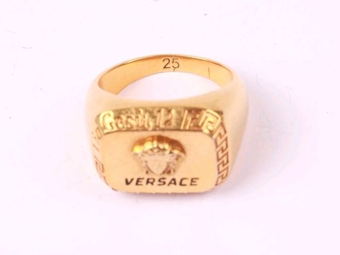 Authentic Vintage Designer Versace Medusa Head Signet Men's Ring Gold Tone EU 65