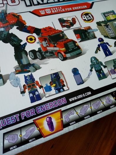 Transformers KRE-O Optimus Prime v Megatron