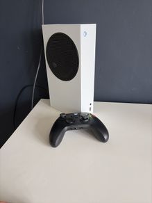 Xbox series s with Controller