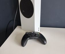 Xbox series s with Controller