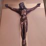 Framed copper crucifix - the copper figure of Christ, set against a copper mount, Image 5