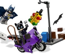 Lego DC Superheroes 6858: Catwoman Catcycle Chase (2012) 100% Complete (NO BOX)