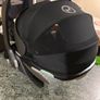 Cyber Cloud T Car Seat & 360 Isofix Base Image 8