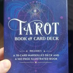 Tarot book and card set