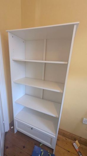 bookshelf