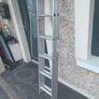 Two piece extendable ladder Image 2