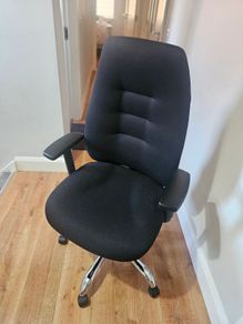 Office chair, Excellent condition, barely used