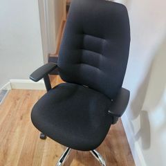 Office chair, Excellent condition, barely used
