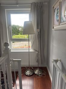2x floor lamps