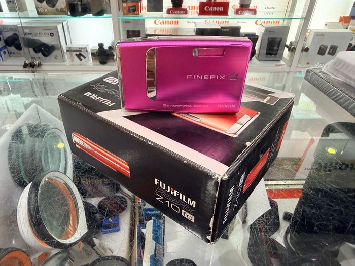 Fujilfim FinePix Z10 fd Camera