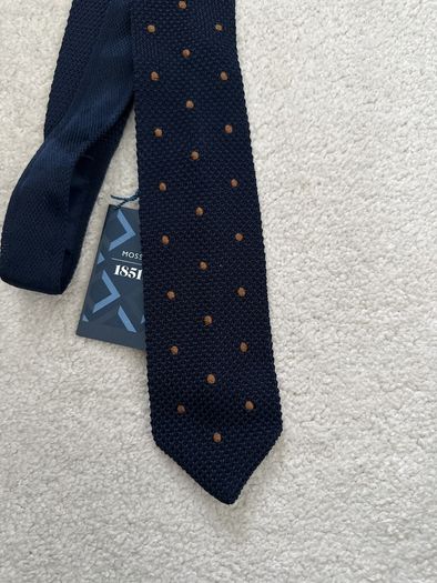 Brand new knitted tie